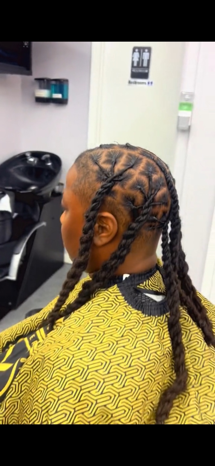 Clean loc parting and styling